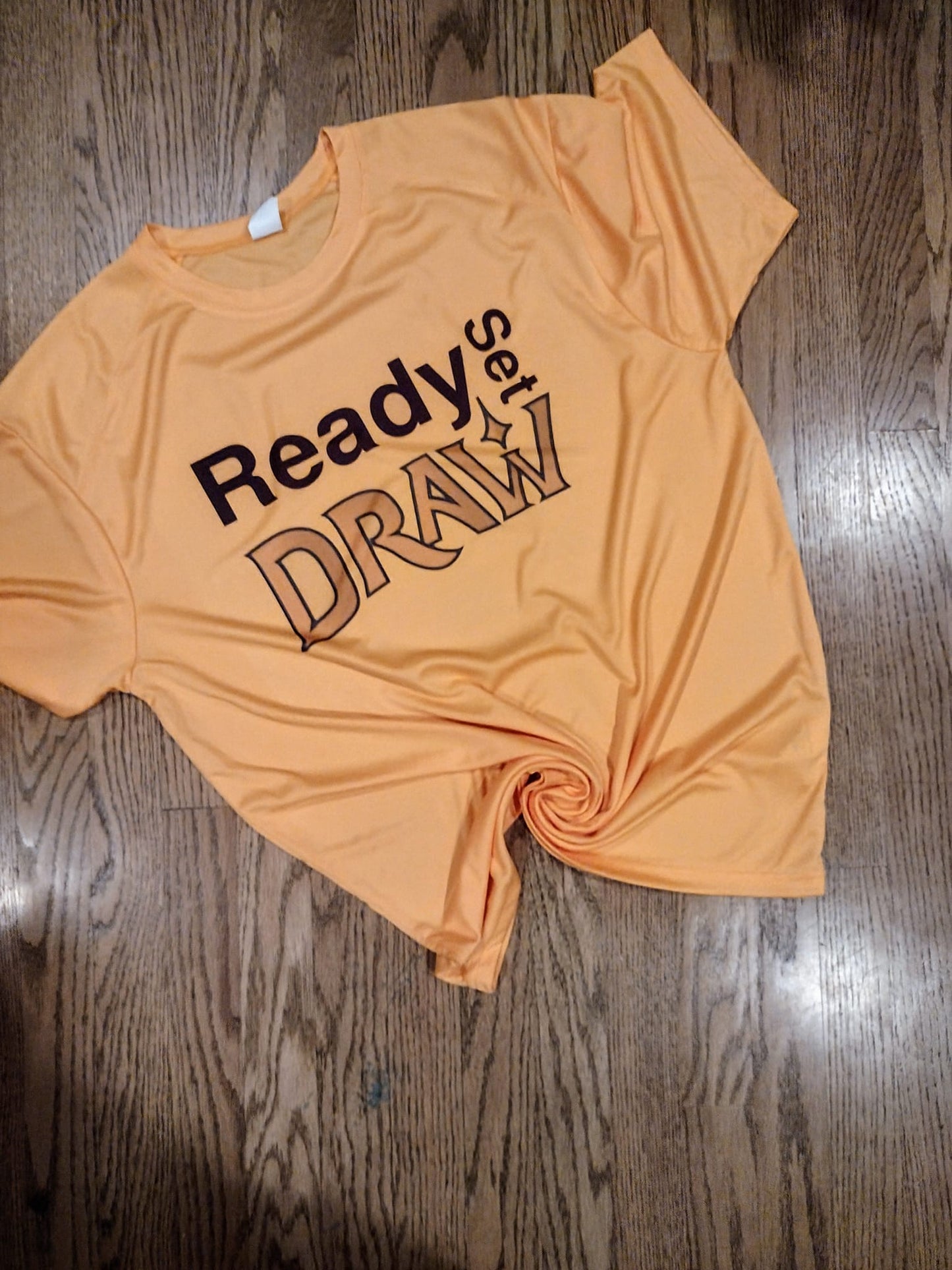 Ready set draw tee