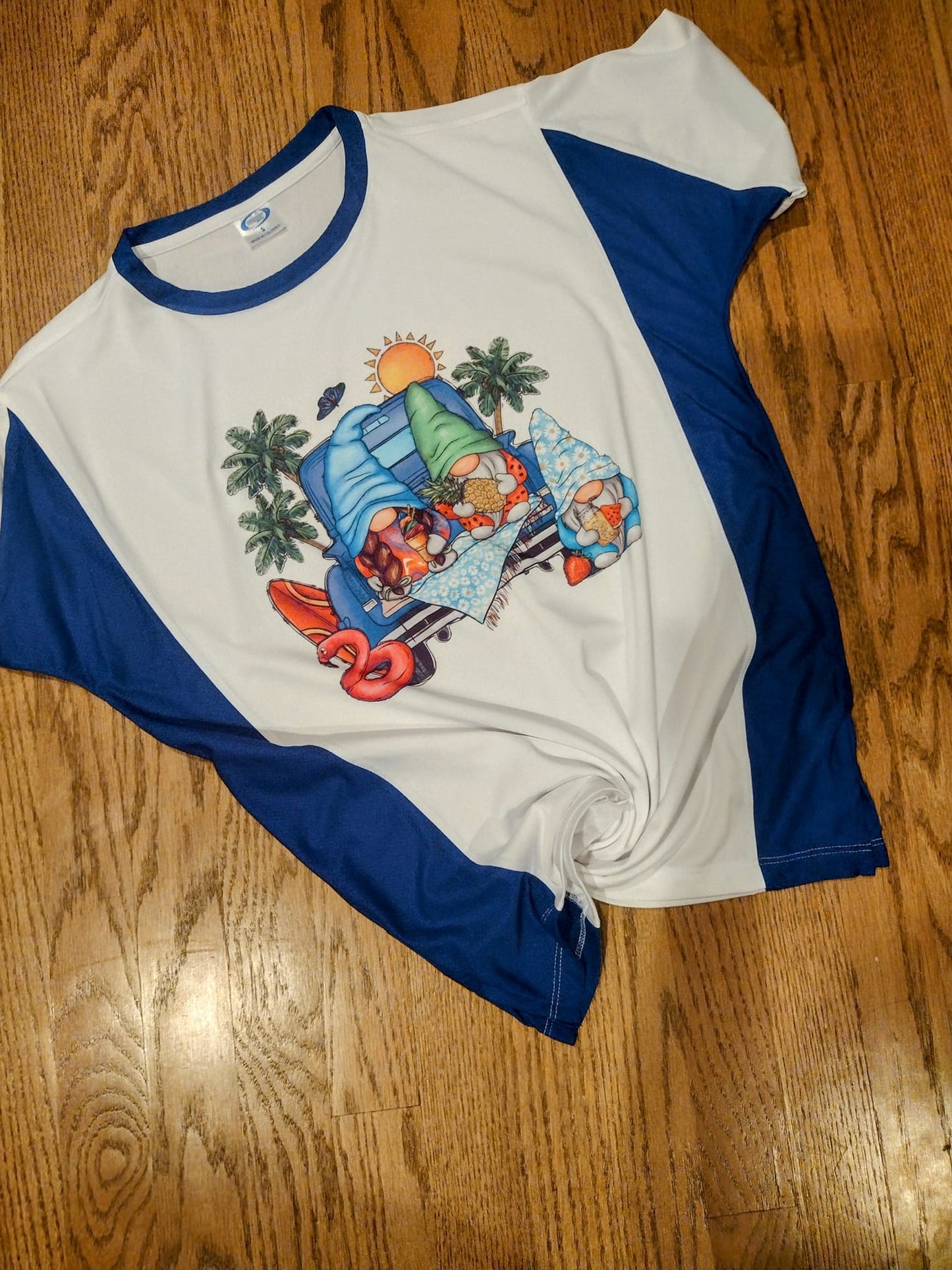 Gnomes summer tee