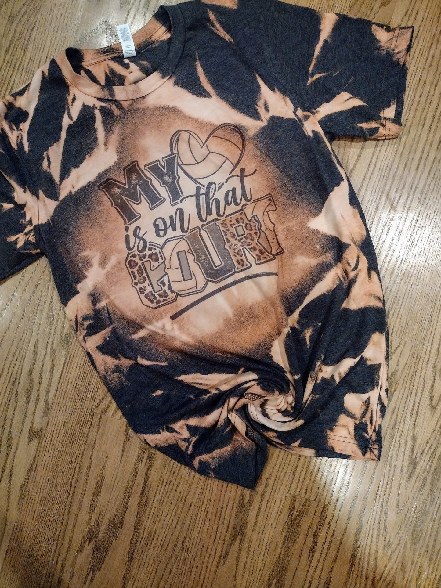 My hearts on that court bleach tee