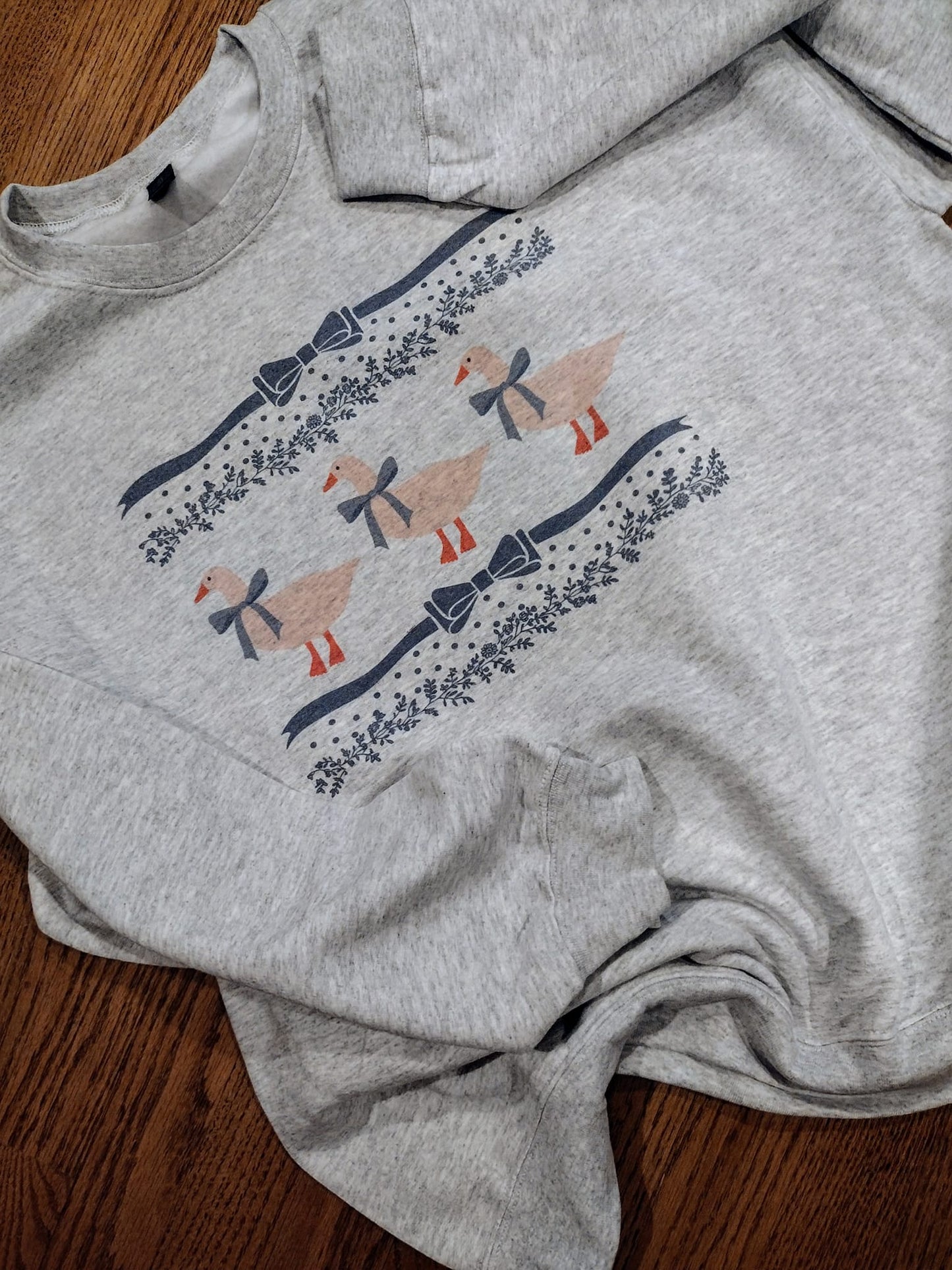 Goose sweatshirt