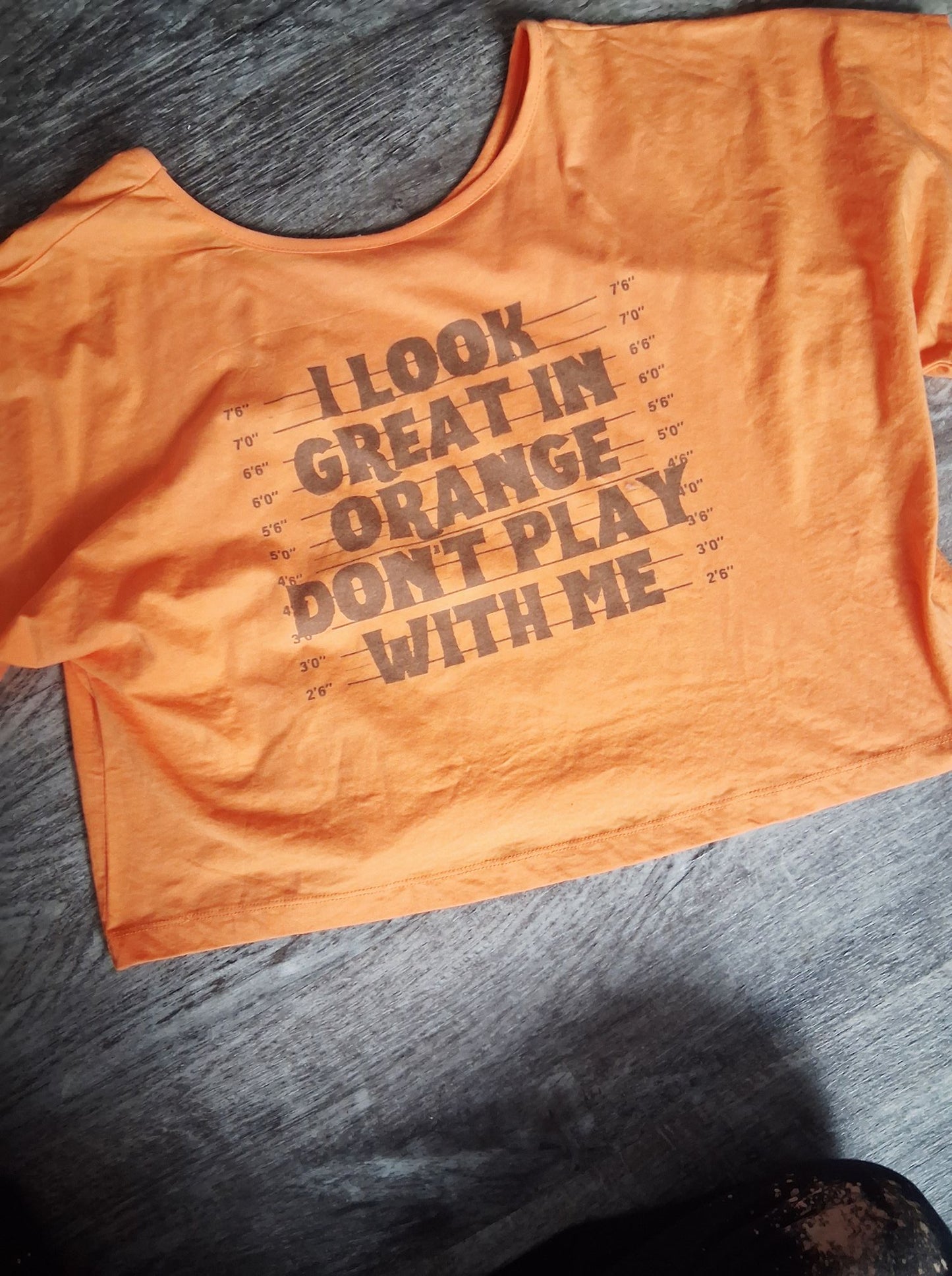 I look great in orange crop top