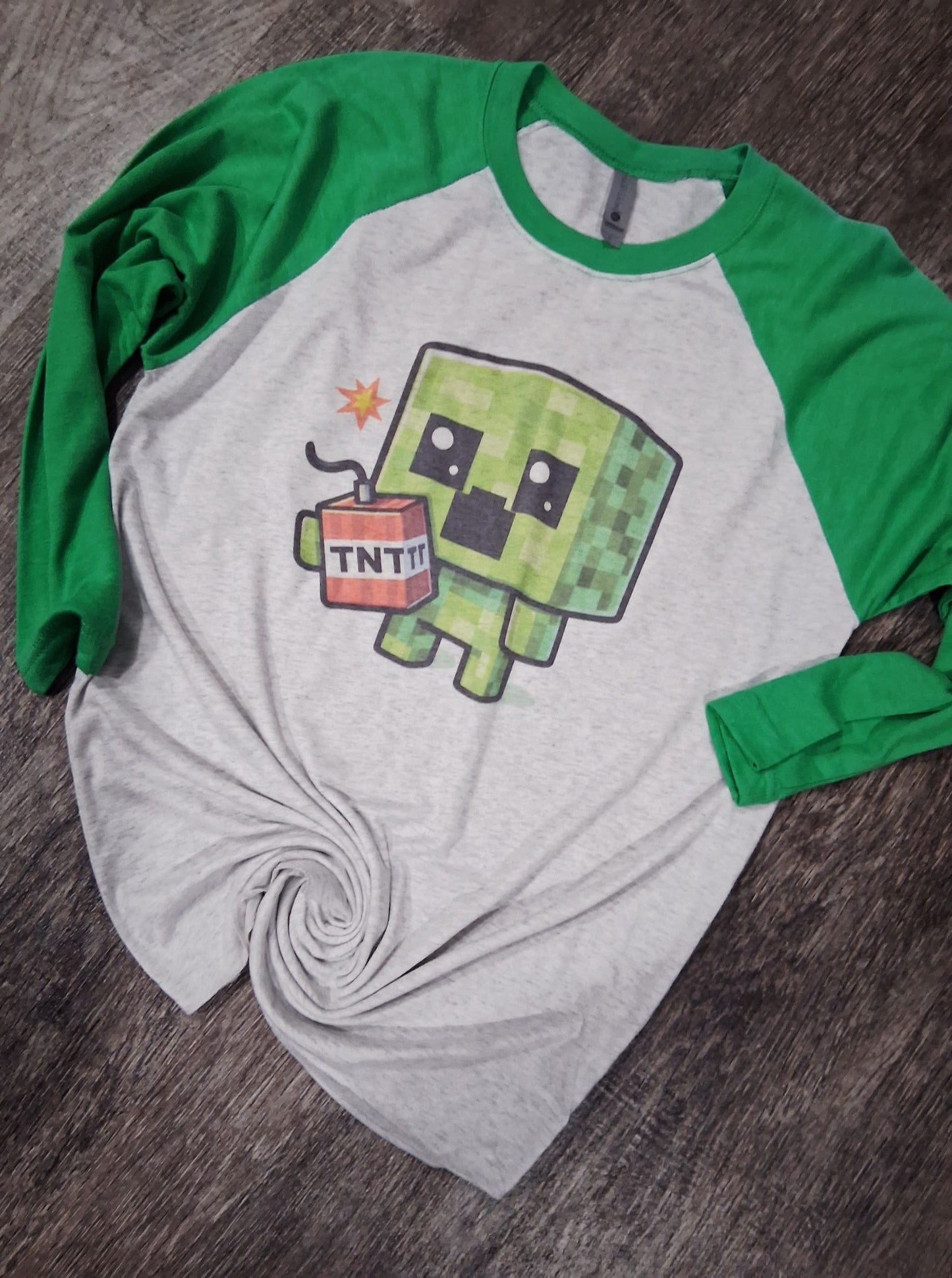 Anime raglan