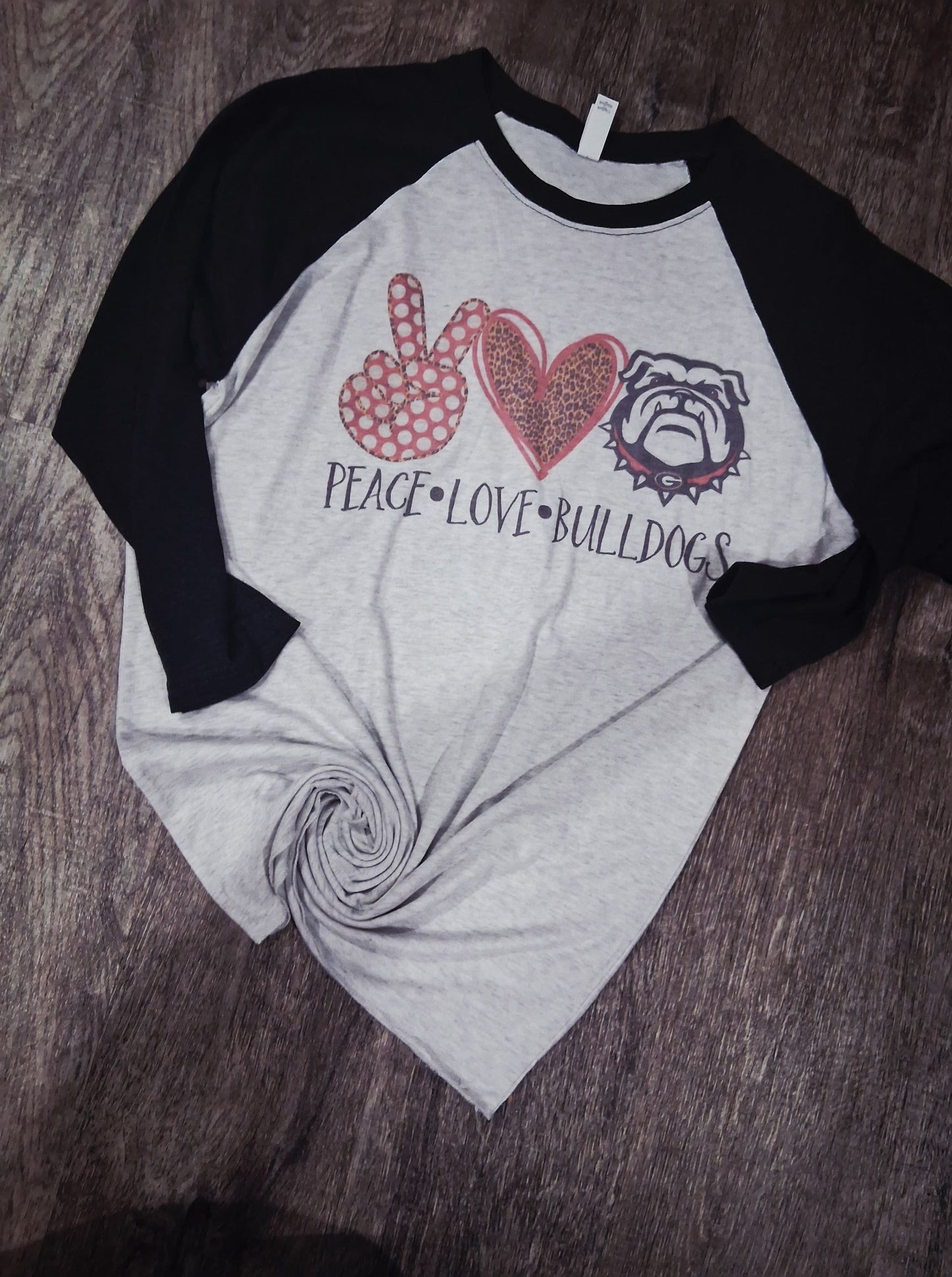 Peace love bulldogs raglan