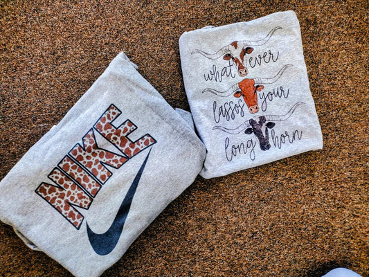 Cowhide to the left Tee