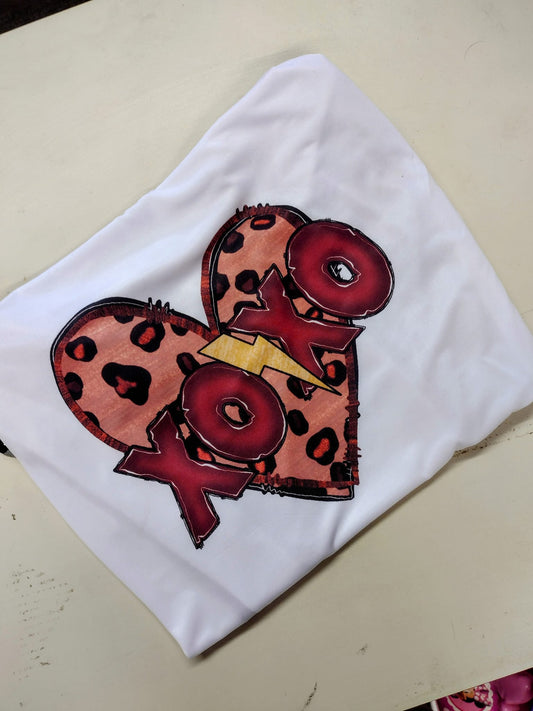 Xoxo Leopard heart Tee