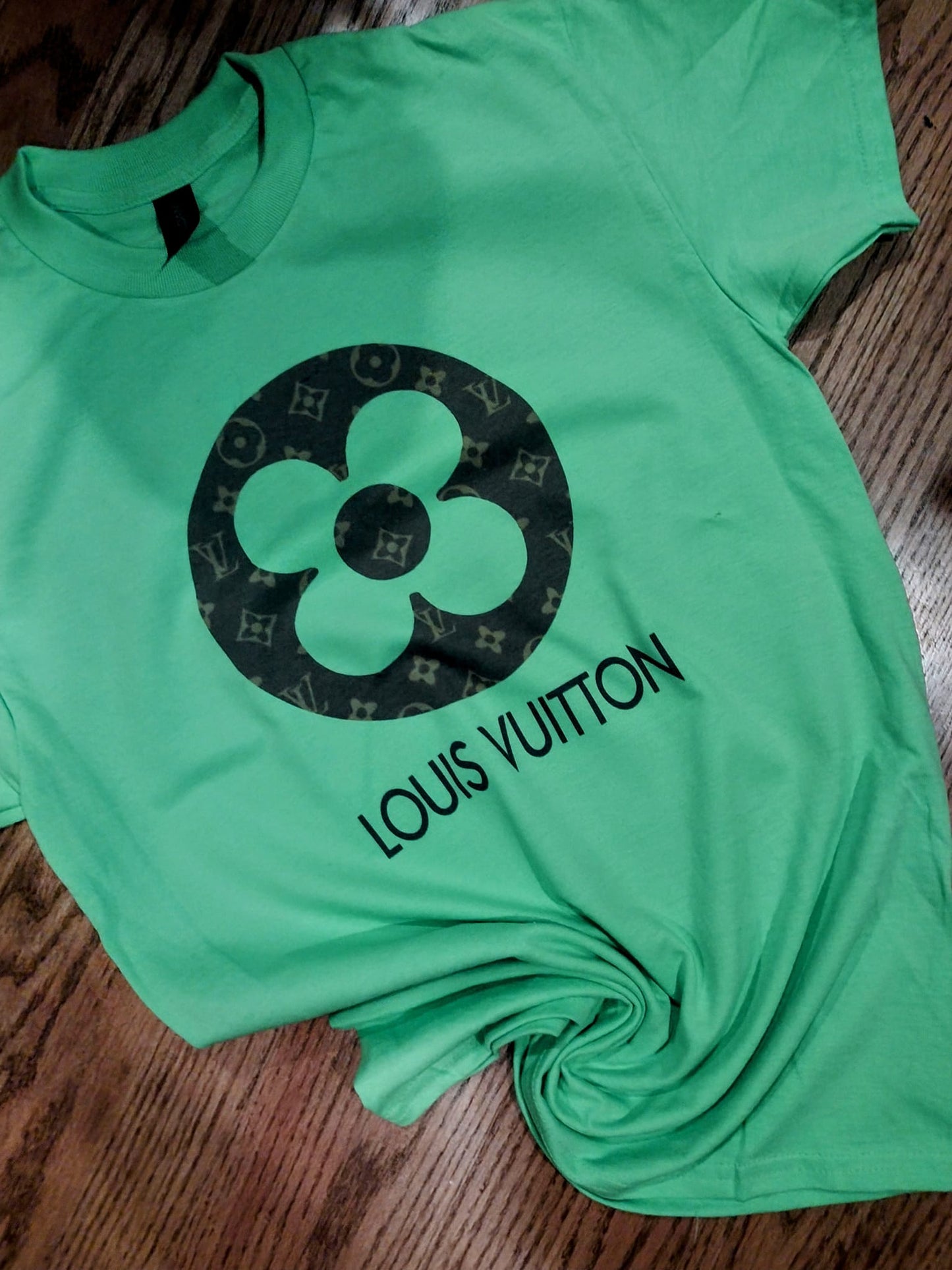 Tee