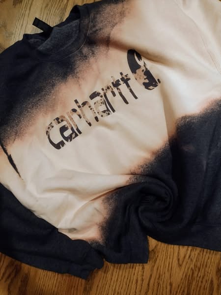 Bleached sweatshirt